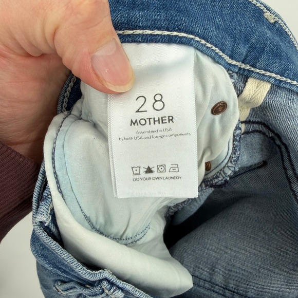 MOTHER The Stunner Ankle Fray Jeans Graffiti Girl Distressed Bleached Size 28‎ - Picture 3 of 9